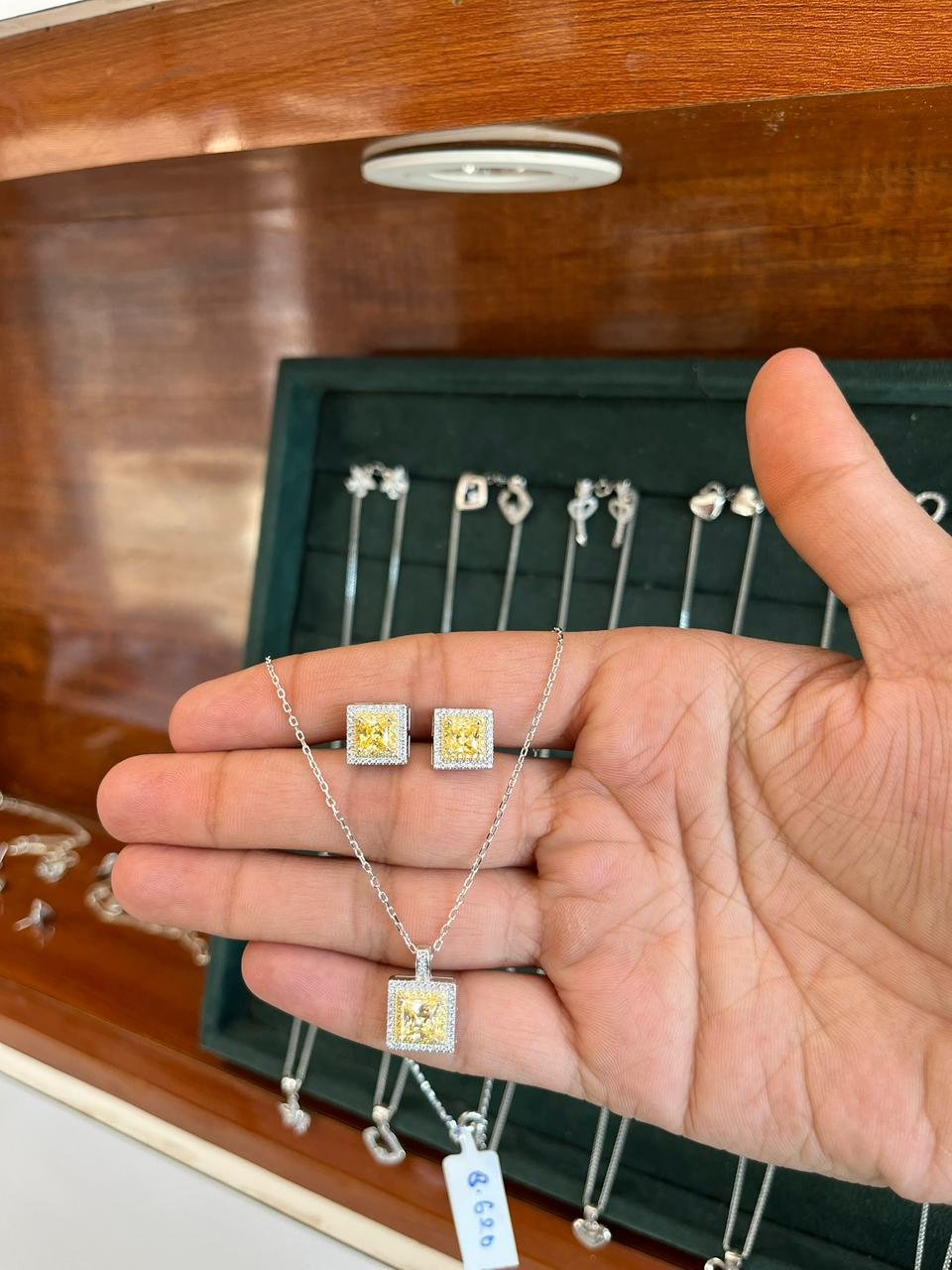 Bankok Yellow stone Pendent Earring Set - Girls - 925 Silver - Mittal Jewellers
